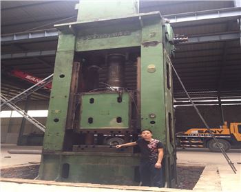 1600T壓力(li)機移機大(da)修改造