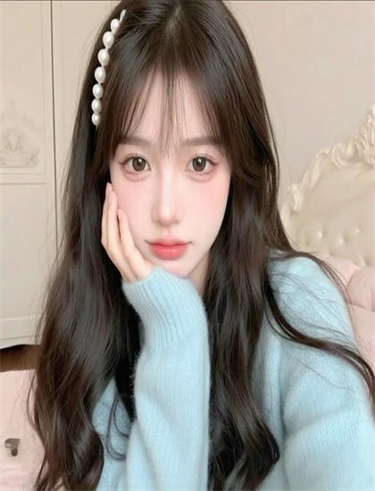 幕后花絮：黑色房间导演手法解析：艺术风格与技术特点分析